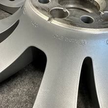 Laden Sie das Bild in den Galerie-Viewer, 1x Alufelge 20 Zoll 9.0&quot; 5x112 40ET 4N0601025Q Audi A8 Rim Wheel