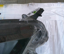 Load image into Gallery viewer, Frontscheinwerfer Toyota 4 Yaris Rechts Scheinwerfer Headlight