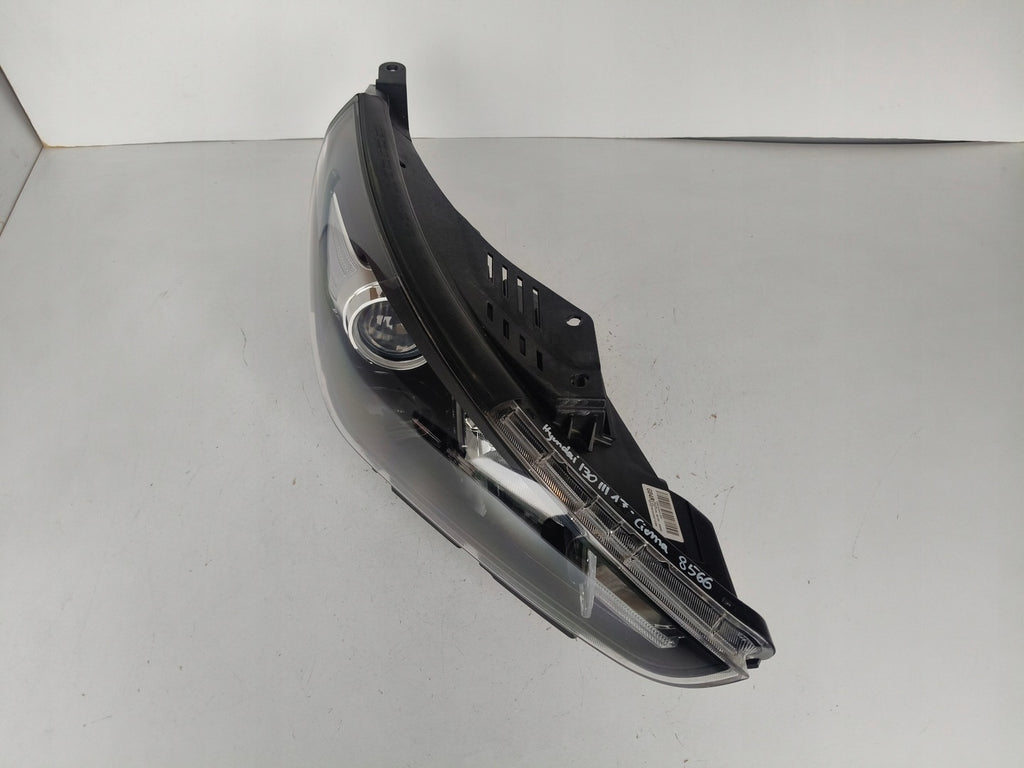Frontscheinwerfer Hyundai I30 III 92102-G4040 Rechts Scheinwerfer Headlight SCH1566379285gq