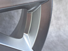 Laden Sie das Bild in den Galerie-Viewer, 1x Alufelge 17 Zoll 8.0" 5x112 38ET Glanz Silber 2114013502 Mercedes-Benz W211 FEL5319485287rh