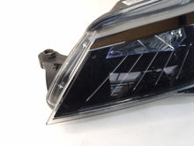 Laden Sie das Bild in den Galerie-Viewer, Frontscheinwerfer Skoda Superb III 3V1941015A Xenon Links Scheinwerfer Headlight