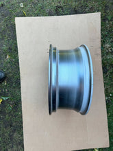 Load image into Gallery viewer, 1x Alufelge 17 Zoll 7.5" 5x114.3 50ET Glanz Grau 9965167570 Mazda 6 Gj Rim Wheel FEL3846435112qk
