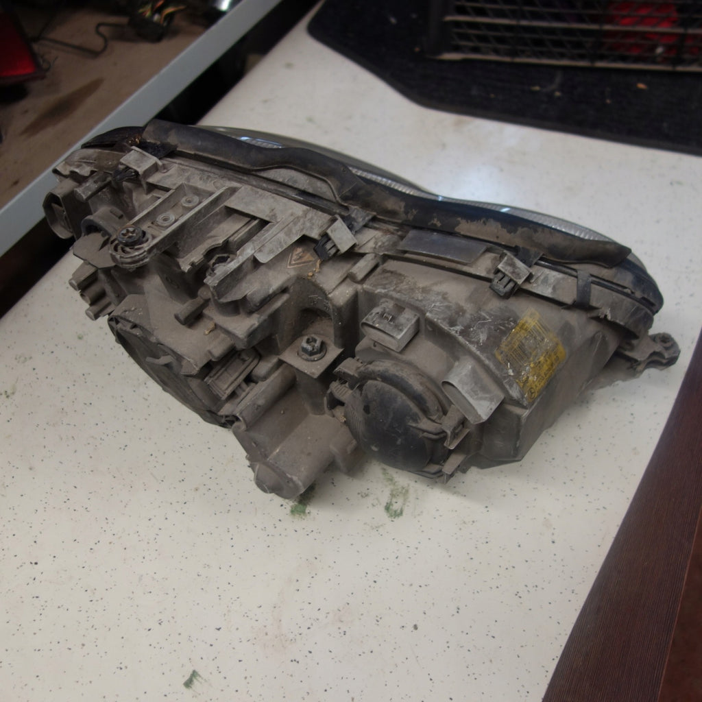 Frontscheinwerfer Mercedes-Benz W203 A2038203559 Links Scheinwerfer Headlight SCH7464307880in