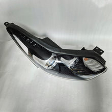 Load image into Gallery viewer, Frontscheinwerfer Kia Sportage IV 92102F11110 Rechts Scheinwerfer Headlight SCH2107744329wi