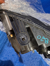 Laden Sie das Bild in den Galerie-Viewer, Frontscheinwerfer Dacia Sandero III 260107978R LED Rechts Scheinwerfer Headlight