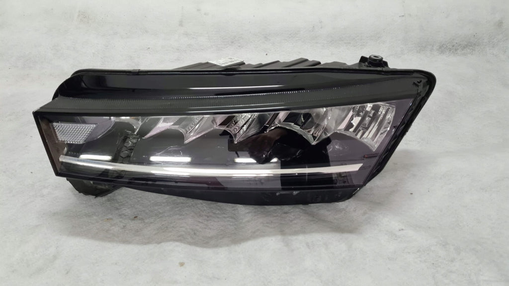 Frontscheinwerfer Skoda Octavia I 5E4941015 5E4941016 Ein Satz Headlight SCH2426759584hg