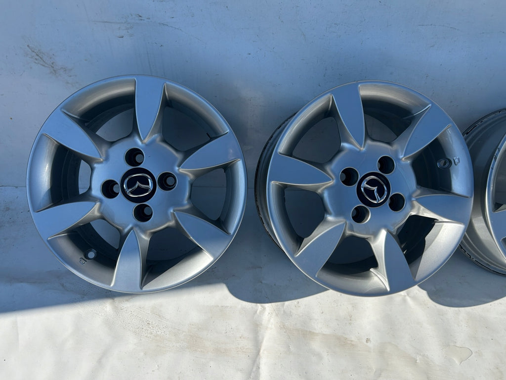 4x Alufelge 14 Zoll 6.0" 4x100 45ET Glanz DP74V3810 Mazda Rim Wheel FEL9729820537qx