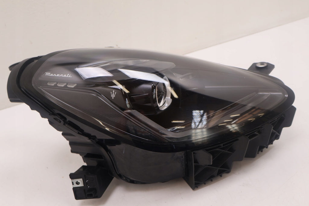 Frontscheinwerfer Maserati I 6702930730 Rechts Scheinwerfer Headlight SCH2648984215qu