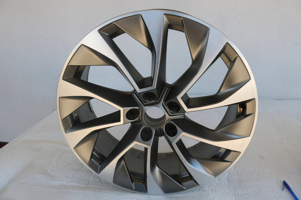 1x Alufelge 17 Zoll 7.0" 5x112 565601025BD 51730298RAD Skoda Rim Wheel