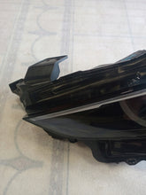 Laden Sie das Bild in den Galerie-Viewer, Frontscheinwerfer Mazda 3 BCJH-51040 LED Links Scheinwerfer Headlight
