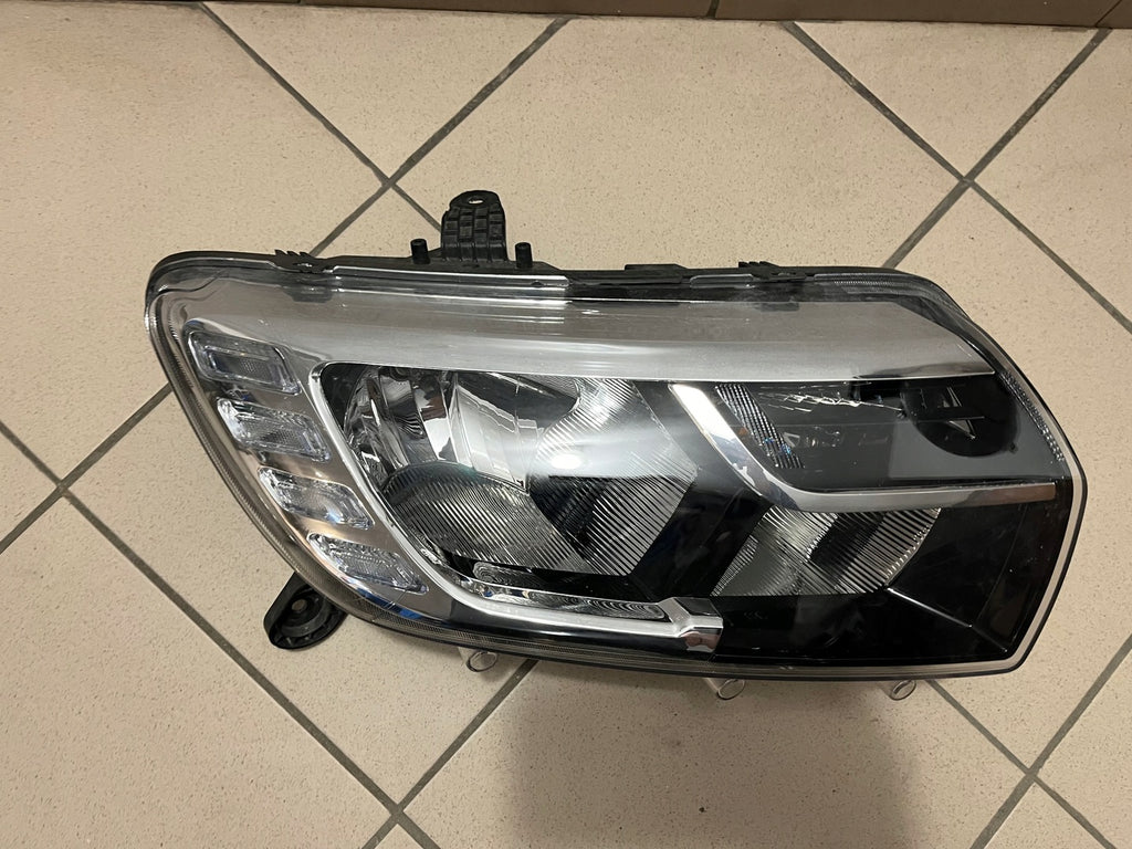 Frontscheinwerfer Dacia Duster 260108435R LED Rechts Scheinwerfer Headlight