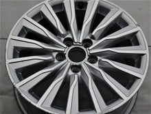 Load image into Gallery viewer, 1x Alufelge 17 Zoll 7.5&quot; 5x112 51ET Glanz Silber 8V0601025CB Audi A3 Rim Wheel