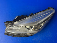 Laden Sie das Bild in den Galerie-Viewer, Frontscheinwerfer Ford Kuga 90021742 LED Links Scheinwerfer Headlight SCH9597289156ta