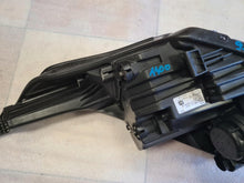 Laden Sie das Bild in den Galerie-Viewer, Frontscheinwerfer Kia Ceed 92102J7500 Rechts Scheinwerfer Headlight