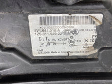 Laden Sie das Bild in den Galerie-Viewer, Frontscheinwerfer Skoda Superb III 3V1941016A Xenon Rechts Headlight