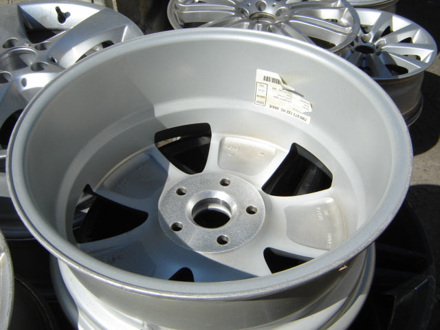 1x Alufelge 17 Zoll 7.0" 5x112 54ET Glanz Silber 7M0073122HC VW Sharan Rim Wheel