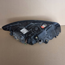 Laden Sie das Bild in den Galerie-Viewer, Frontscheinwerfer Volvo S40 31265698 Xenon Links Scheinwerfer Headlight SCH2153712173at