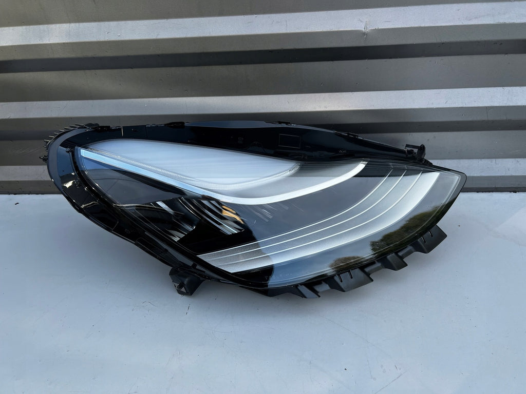 Frontscheinwerfer Tesla Model 3 1077376-00-C LED Ein Stück (Rechts oder Links)