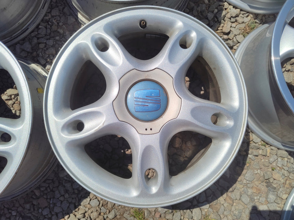 4x Alufelge 16 Zoll 6.5" 5x100 44 5ET Silber 1M0601025A Seat Rim Wheel FEL2740261690sw