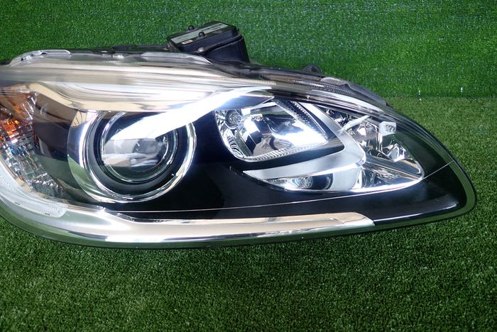Frontscheinwerfer Volvo V60 S60 31698826 Rechts Scheinwerfer Headlight SCH6957862313ob