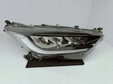 Laden Sie das Bild in den Galerie-Viewer, Frontscheinwerfer Toyota 4 Yaris Rechts Scheinwerfer Headlight SCH6252972576te