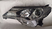 Laden Sie das Bild in den Galerie-Viewer, Frontscheinwerfer Toyota Rav 4 IV I Ein Stück (Rechts oder Links) Headlight SCH6926090025xl