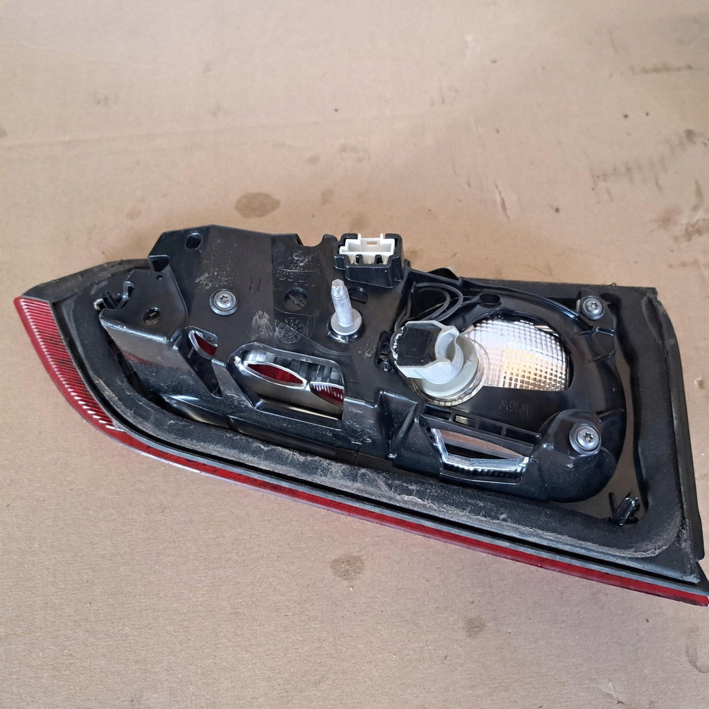 Rückleuchte Mercedes-Benz W247 A2479066400 Ein Stück (Rechts oder Links)