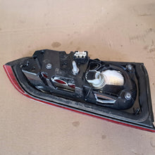 Load image into Gallery viewer, Rückleuchte Mercedes-Benz W247 A2479066400 Ein Stück (Rechts oder Links)