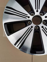 Laden Sie das Bild in den Galerie-Viewer, 1x Alufelge 18 Zoll A2434010100 Mercedes-Benz Eqa Eqb Rim Wheel FEL2396628132rt