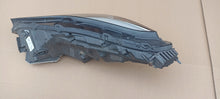 Laden Sie das Bild in den Galerie-Viewer, Frontscheinwerfer Tesla 3 1077367-50-B LED Rechts Scheinwerfer Headlight