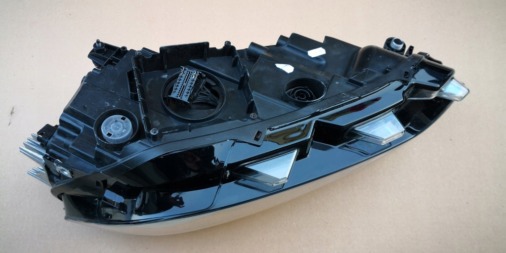 Frontscheinwerfer VW Golf Sportsvan 517941031B Xenon Links Headlight SCH9679785020en