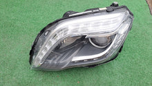 Laden Sie das Bild in den Galerie-Viewer, Frontscheinwerfer Mercedes-Benz W204 A2048201539 Xenon Links Headlight SCH5270827657ly