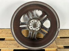 Load image into Gallery viewer, 1x Alufelge 16 Zoll 6.0" 4x100 50ET Glanz Schwarz 52910-C8700 Hyundai I20 II Mg FEL1415571952wi