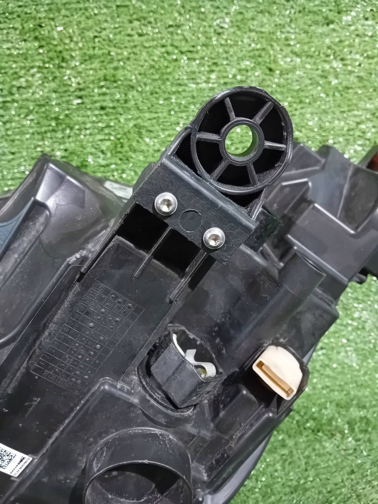 Frontscheinwerfer Seat Ibiza I V 6F1941006 Rechts Scheinwerfer Headlight SCH5498487649gn