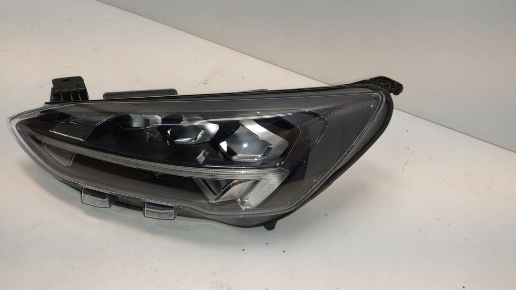 Frontscheinwerfer Ford Focus JX7B-13E015-CE LED Ein Stück (Rechts oder Links)