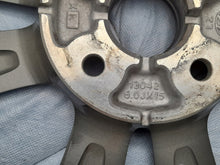 Load image into Gallery viewer, 1x Alufelge 15 Zoll 6.0&quot; 4x100 47ET Silber 52910-C8800 Hyundai Rim Wheel