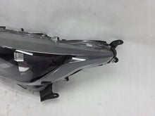 Laden Sie das Bild in den Galerie-Viewer, Frontscheinwerfer Toyota IV Yaris EUK06 Links Scheinwerfer Headlight SCH9827104989if