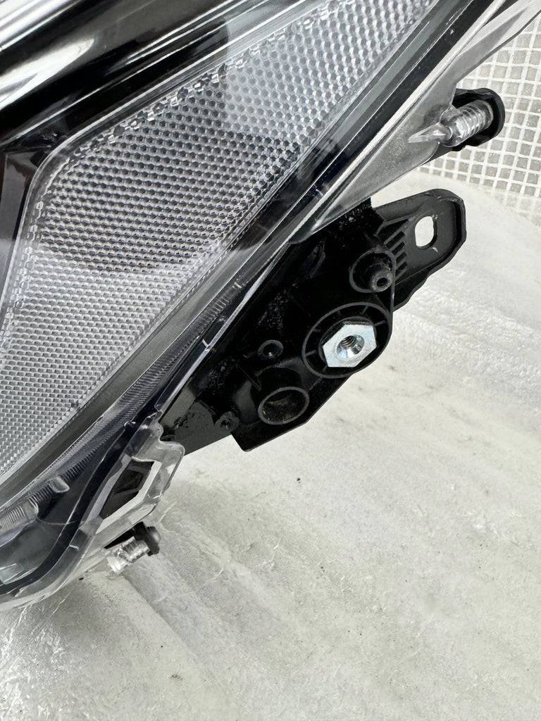 Frontscheinwerfer Toyota Corolla 81150-02570 Full LED Links