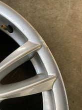Load image into Gallery viewer, 1x Alufelge 20 Zoll 8.5" 5x120 25ET BMW 1 Rim Wheel FEL1699783102vr