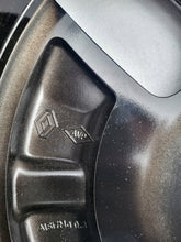 Load image into Gallery viewer, 1x Alufelge 16 Zoll 6.5" 4x100 45ET Glanz Schwarz 403006547R Dacia Sandero I FEL2139115109qr