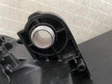 Laden Sie das Bild in den Galerie-Viewer, Frontscheinwerfer VW Passat 3J1941006 3J1941005KOD 85122000 Full LED Rechts SCH3959148588ev