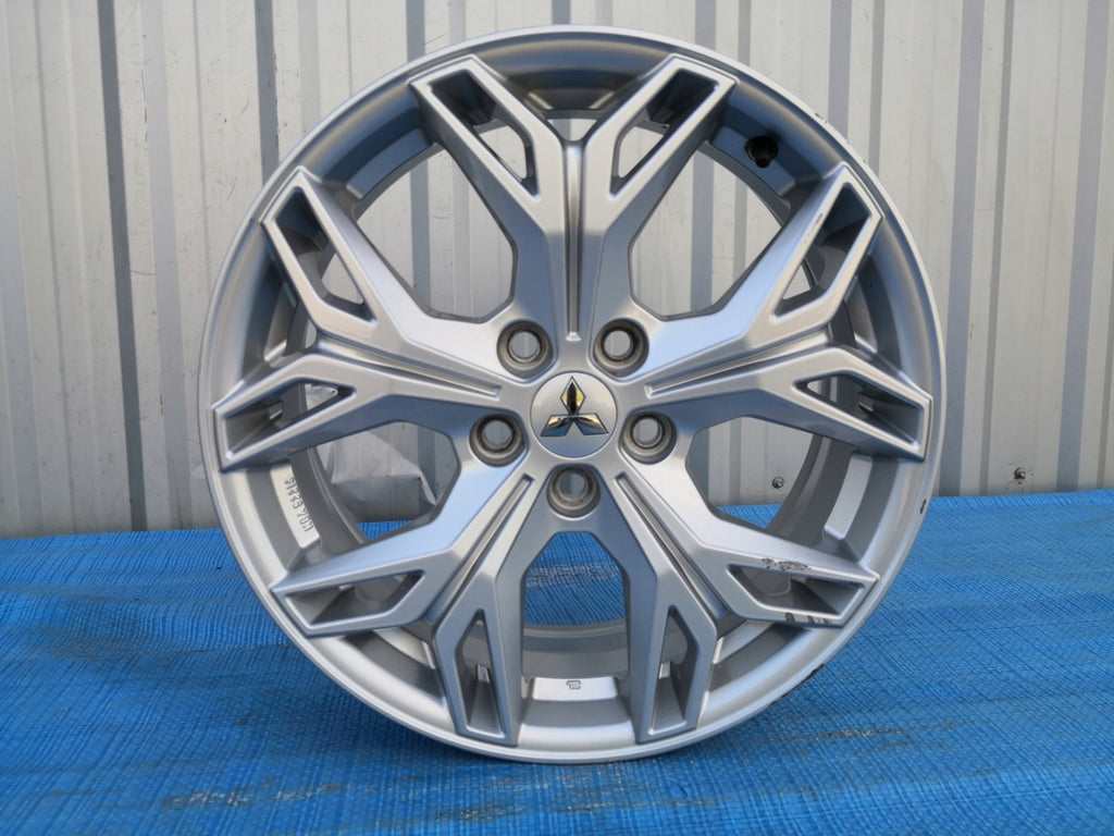 1x Alufelge 18 Zoll 7.0" 5x114.3 38ET MZ315060 Mercedes-Benz Outlander I FEL5382009635ro