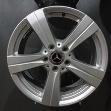 Load image into Gallery viewer, 4x Alufelge 17 Zoll 7.0" 5x112 44 5ET Silber Mercedes-Benz W206 Rim Wheel FEL5544292051jx