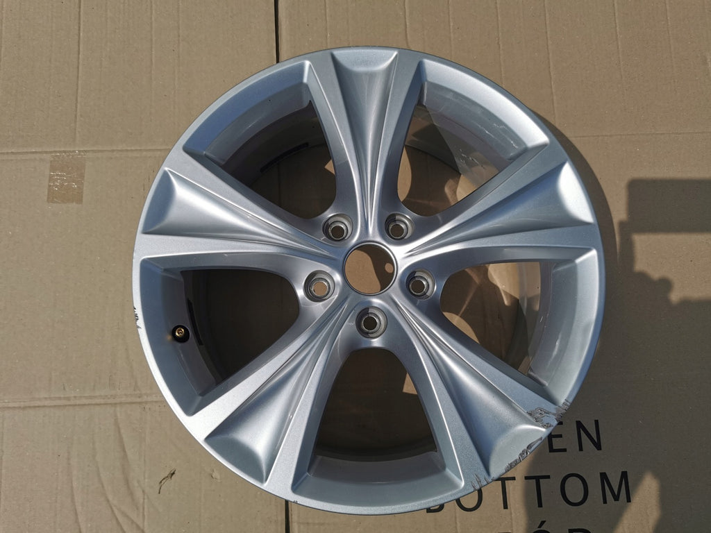 1x Alufelge 17 Zoll 7.5" 5x112 46ET Glanz Silber 5FA601025C Seat Leon Rim Wheel