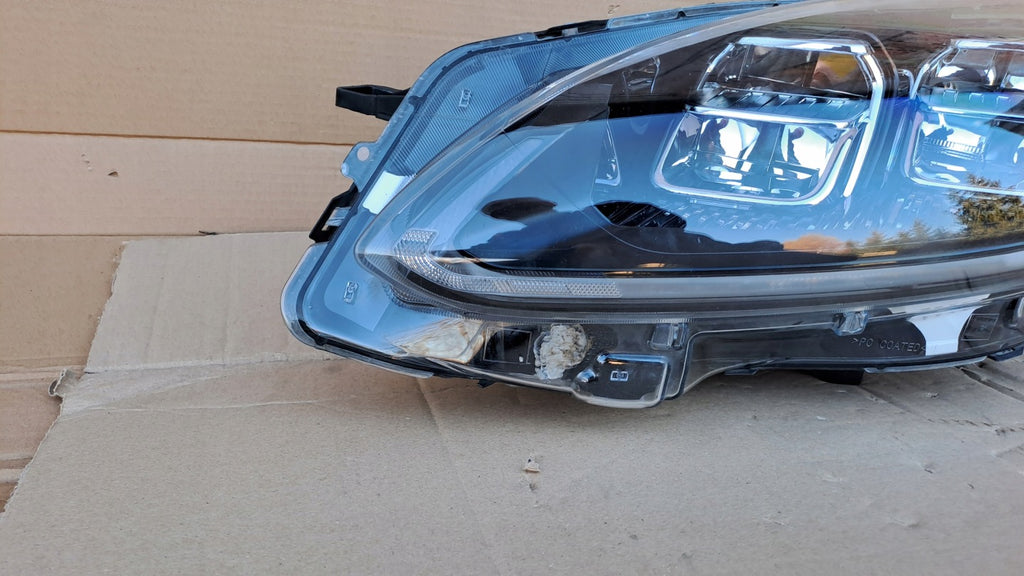 Frontscheinwerfer Ford Kuga LV4B-13E015-FC Links Scheinwerfer Headlight SCH9156538219ym