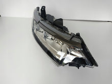 Laden Sie das Bild in den Galerie-Viewer, Frontscheinwerfer Mitsubishi Outlander III 8301C8 Full LED Rechts Headlight