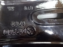 Load image into Gallery viewer, 1x Alufelge 18 Zoll 7.5" 5x112 49ET 4010700 Mercedes-Benz W177 Rim Wheel FEL9917688560yw