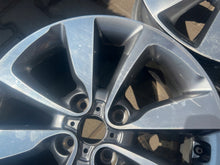 Laden Sie das Bild in den Galerie-Viewer, 4x Alufelge 16 Zoll 6.0" 4x100 Glanz Graphit 52910C8100 Hyundai Bayon Mg FEL9846959161tb