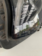 Laden Sie das Bild in den Galerie-Viewer, Frontscheinwerfer Mercedes-Benz W246 A2469066901 Links Scheinwerfer Headlight SCH2123074186es