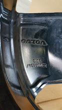 Laden Sie das Bild in den Galerie-Viewer, 1x Alufelge 18 Zoll 7.5&quot; 5x108 50 5ET 31680199 Volvo S60 V60 Rim Wheel